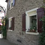 Mya Weinland 3*