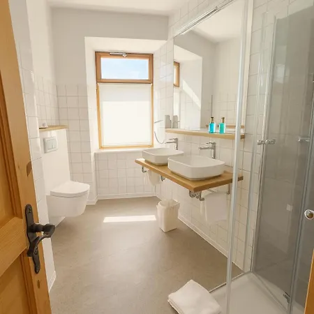 Mya Weinland Pensjonat