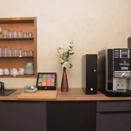 Konukevi Mya Weinland