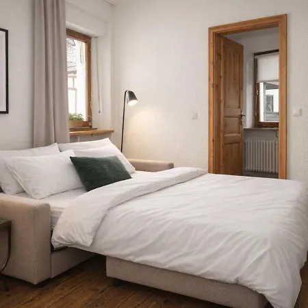 Mya Weinland Konukevi 3*