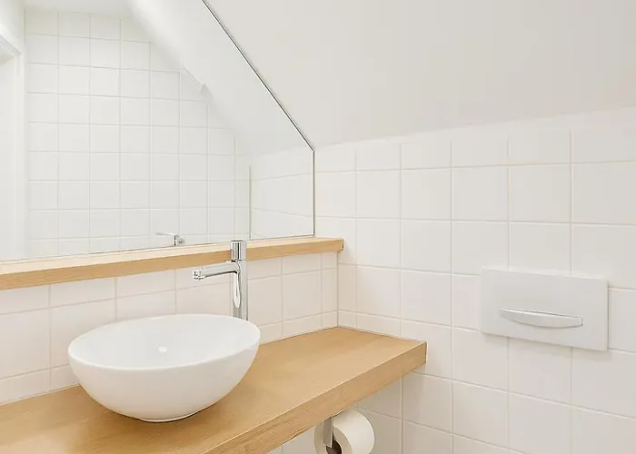 Mya Weinland 게스트하우스