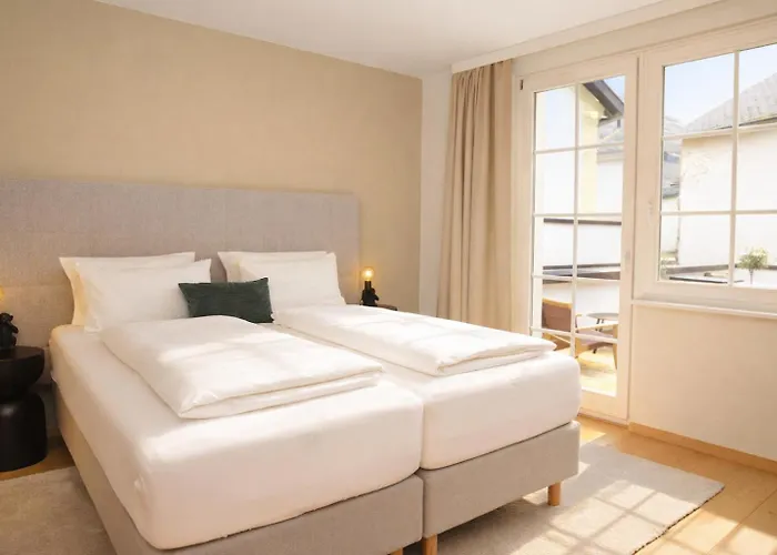 Mya Weinland 코베른곤도르프